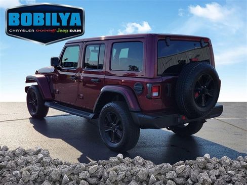 Used 2021 Jeep Wrangler Unlimited Sahara image 4