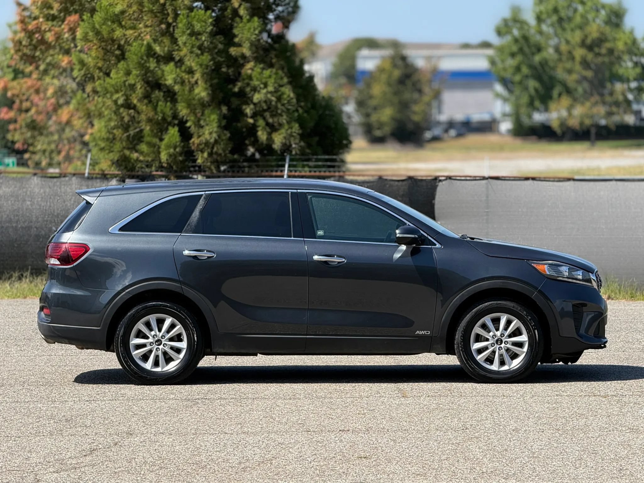 Used 2020 Kia Sorento LX AWD/4WD image 7