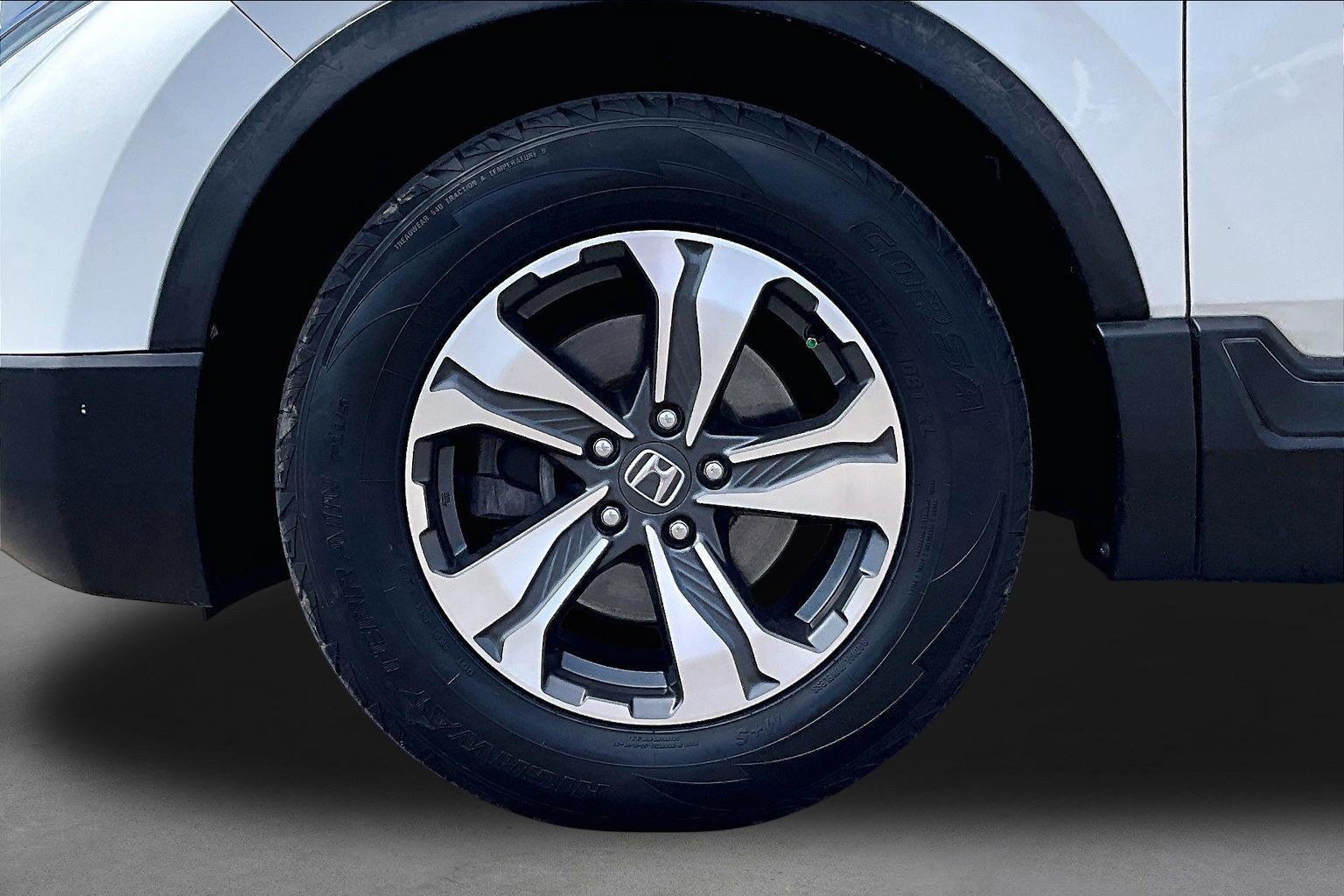 Used 2017 Honda CR-V LX image 8
