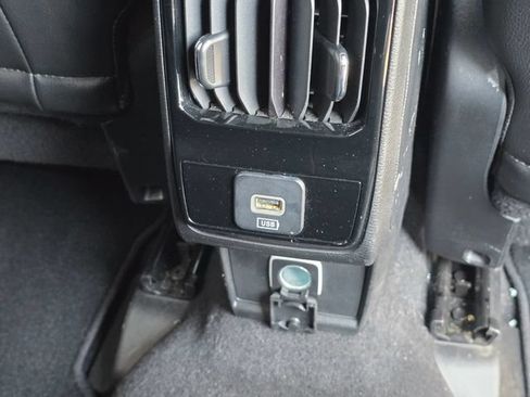 Used 2023 Jeep Compass High Altitude AWD/4WD image 17