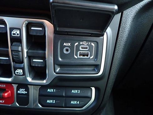 New 2026 Jeep Gladiator Mojave AWD/4WD image 20