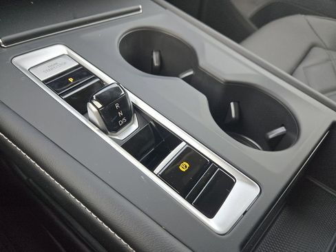 New 2026 Volkswagen Atlas SE FWD image 16