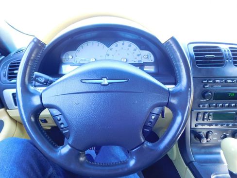 Used 2002 Ford Thunderbird image 17
