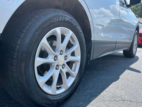 Used 2021 Chevrolet Equinox LT AWD/4WD image 14