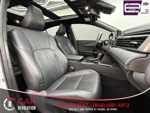Used 2025 Toyota Camry XSE FWD image 29