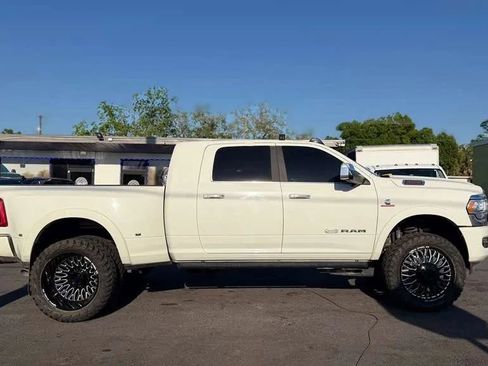 Used 2022 RAM 3500 Limited AWD/4WD image 60