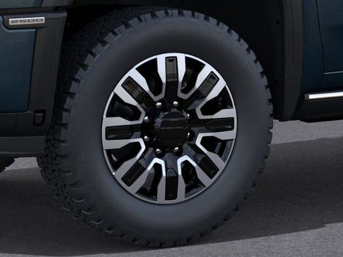 New 2025 GMC Sierra 2500 Denali Ultimate image 9