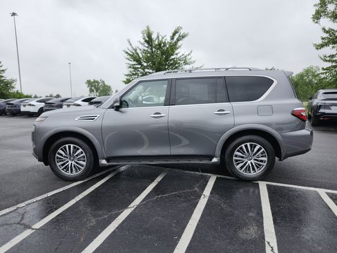 Used 2023 Nissan Armada SL w/ Captain's Chairs Package AWD/4WD image 16