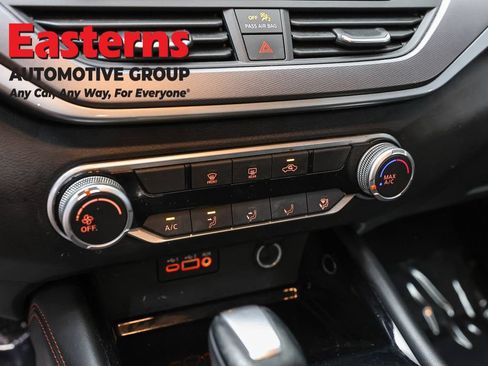 Used 2023 Nissan Altima 2.5 SR FWD image 20