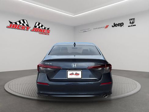 Used 2025 Honda Civic Sport image 8