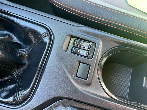 Used 2018 Subaru Crosstrek 2.0i Premium image 23