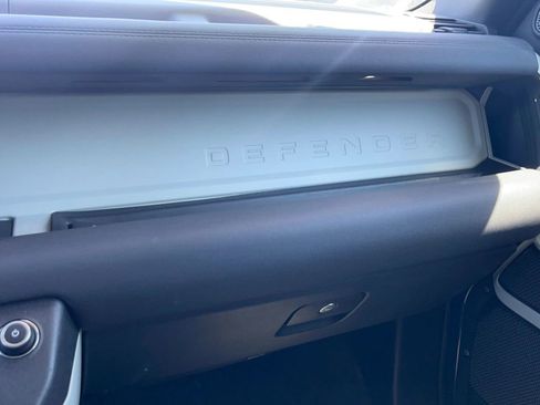Used 2021 Land Rover Defender 110 SE AWD/4WD image 17