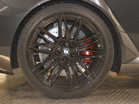 Used 2025 BMW M5 w/ Carbon Package image 13