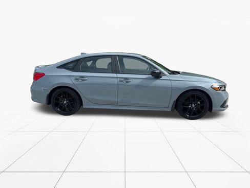 Used 2024 Honda Civic Sport image 9
