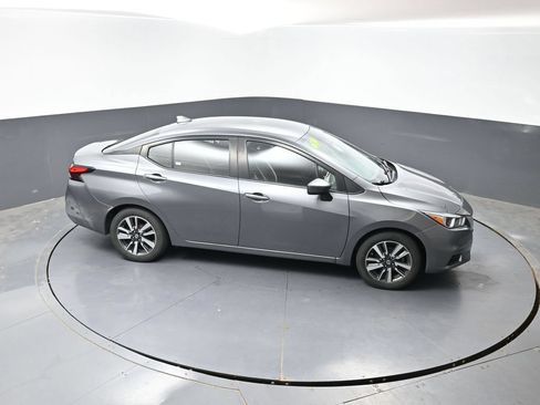 Used 2021 Nissan Versa SV FWD image 38