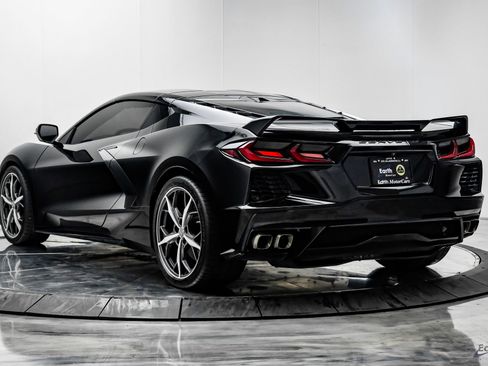 Used 2023 Chevrolet Corvette Stingray 3LT Z51 Performance P w/ Z51 Performance Package image 14