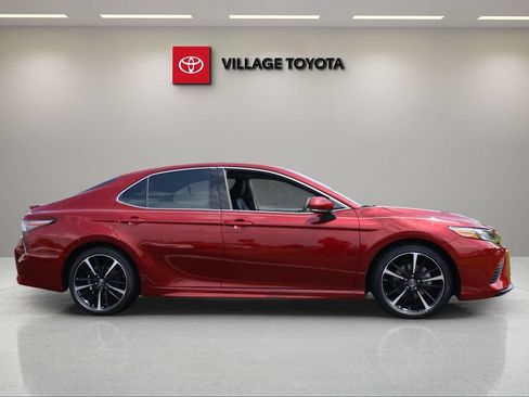 Certified 2018 Toyota Camry XSE FWD image 6