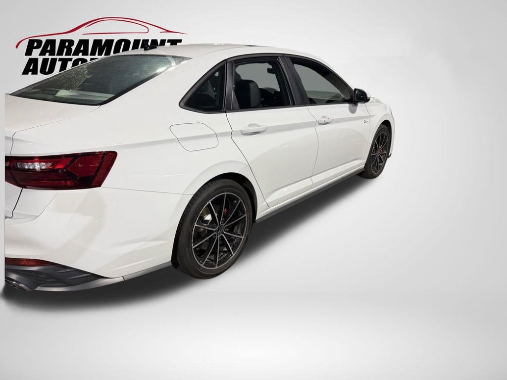 Used 2025 Volkswagen Jetta GLI Autobahn FWD image 8