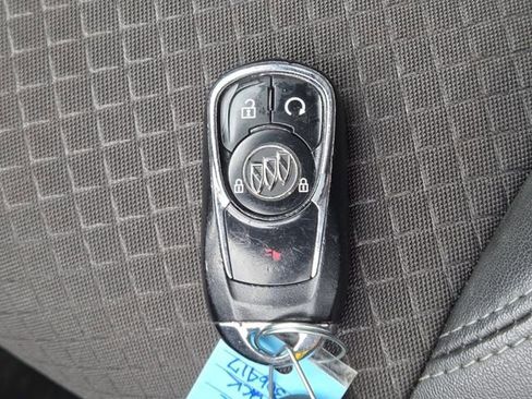 Used 2021 Buick Encore Preferred w/ Safety Package AWD/4WD image 33