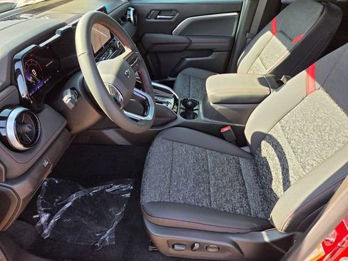 New 2026 Chevrolet Colorado Z71 w/ Technology Package image 6