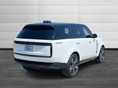 Used 2024 Land Rover Range Rover Autobiography AWD/4WD image 5