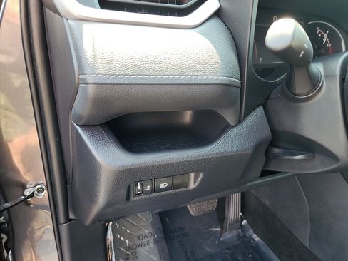 Certified 2025 Toyota RAV4 XLE AWD/4WD image 12