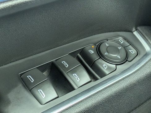Used 2025 GMC Sierra 1500 SLT AWD/4WD image 22