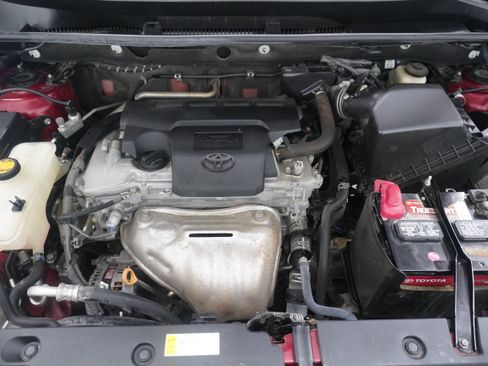 Used 2018 Toyota RAV4 XLE FWD image 32