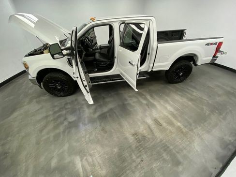Used 2019 Ford F250 XLT w/ XLT Premium Package AWD/4WD image 46