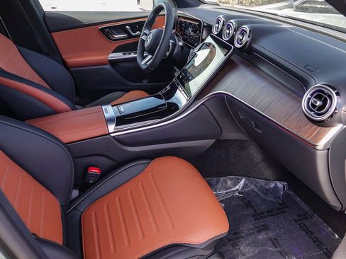 New 2026 Mercedes-Benz GLC 300 image 15