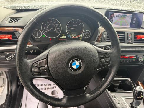 Used 2013 BMW 328i Sedan RWD image 23