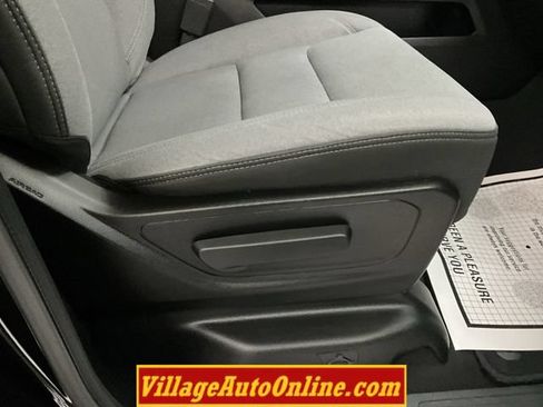 Used 2019 RAM 1500 Big Horn AWD/4WD image 38
