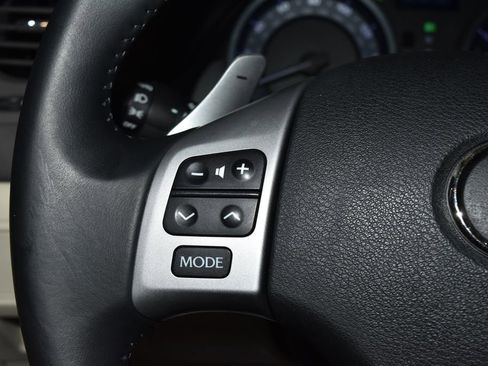 Used 2013 Lexus IS 250 w/ Premium Pkg Value Edition RWD image 7