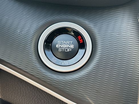 New 2026 Jeep Grand Cherokee Laredo X image 26