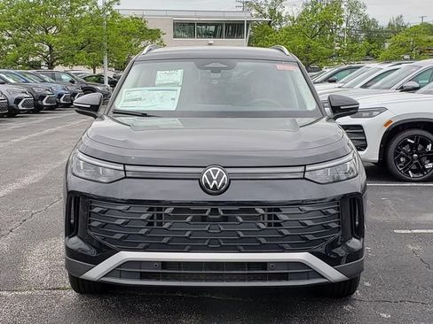 New 2026 Volkswagen Tiguan S AWD/4WD image 5