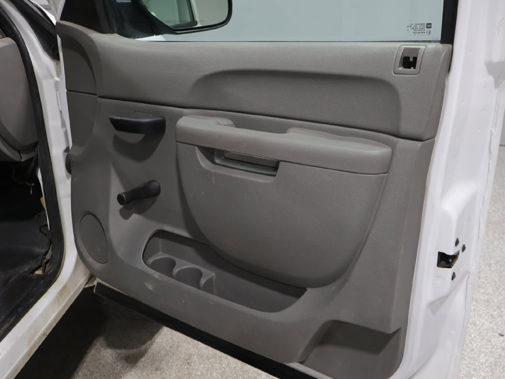 Used 2013 Chevrolet Silverado 2500 W/T w/ Snow Plow Prep Package AWD/4WD image 18