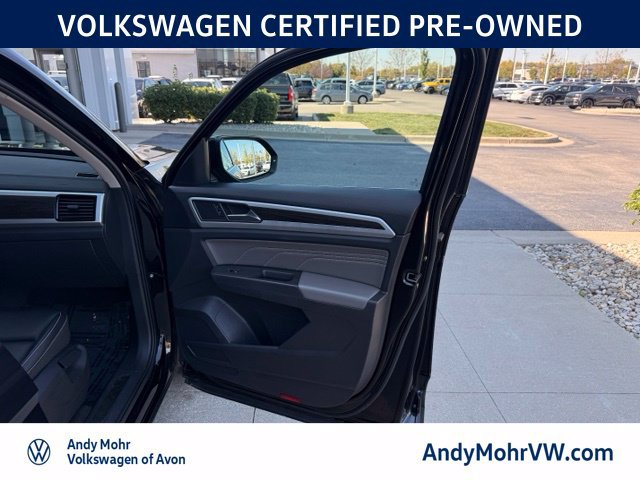 Used 2023 Volkswagen Atlas SE w/ Black Wheel Package AWD/4WD image 17