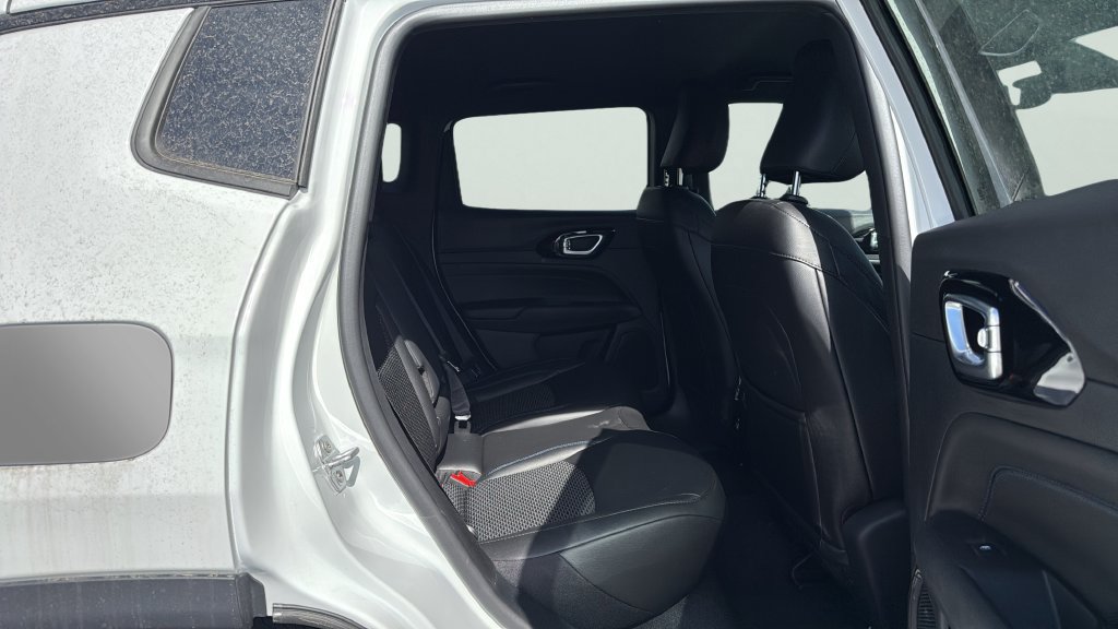 New 2026 Jeep Compass Latitude AWD/4WD image 12