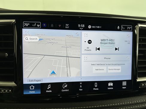 Used 2025 Chrysler Pacifica Limited image 19