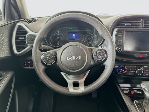 Used 2022 Kia Soul LX w/ Technology Package image 18
