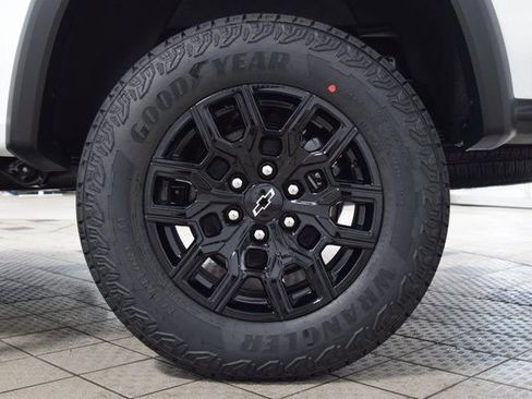 New 2026 Chevrolet Colorado Trail Boss AWD/4WD image 26