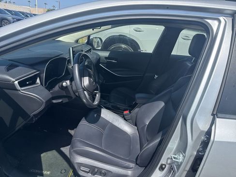 Used 2020 Toyota Corolla XLE w/ Carpet Mat Package (TMS) FWD image 31