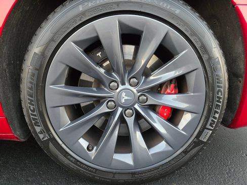Used 2019 Tesla Model S Performance image 14