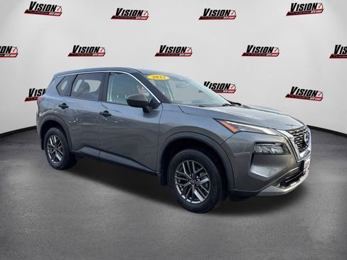 Used 2023 Nissan Rogue S image 3