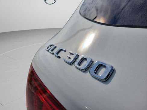 Certified 2022 Mercedes-Benz GLC 300 image 6