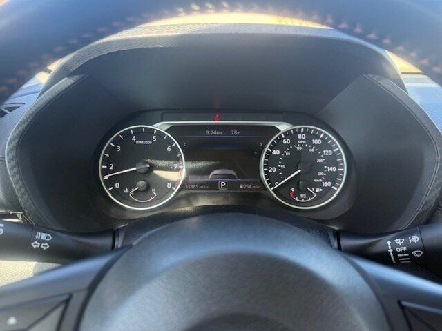 Used 2021 Nissan Sentra SR w/ SR Premium Package FWD image 9