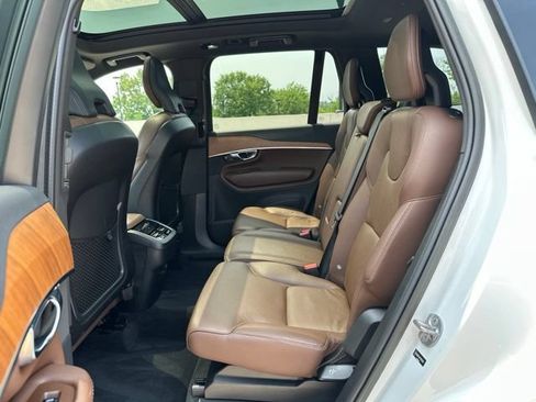 Certified 2023 Volvo XC90 B6 Core w/ Climate Package AWD/4WD image 14