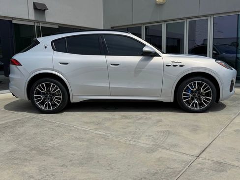 Certified 2023 Maserati Grecale Modena AWD/4WD image 9