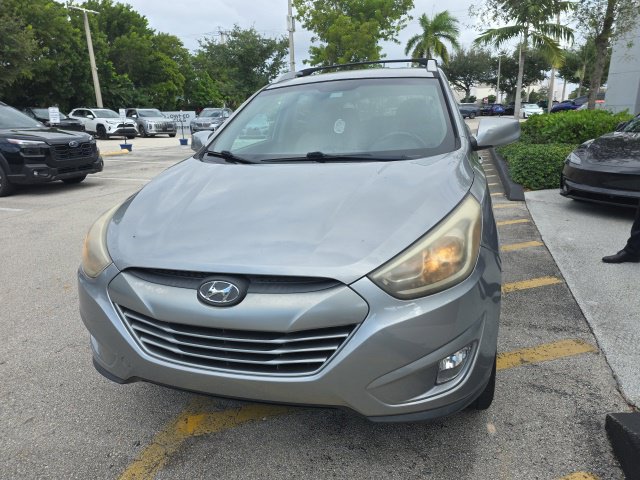 Used 2015 Hyundai Tucson SE FWD image 2