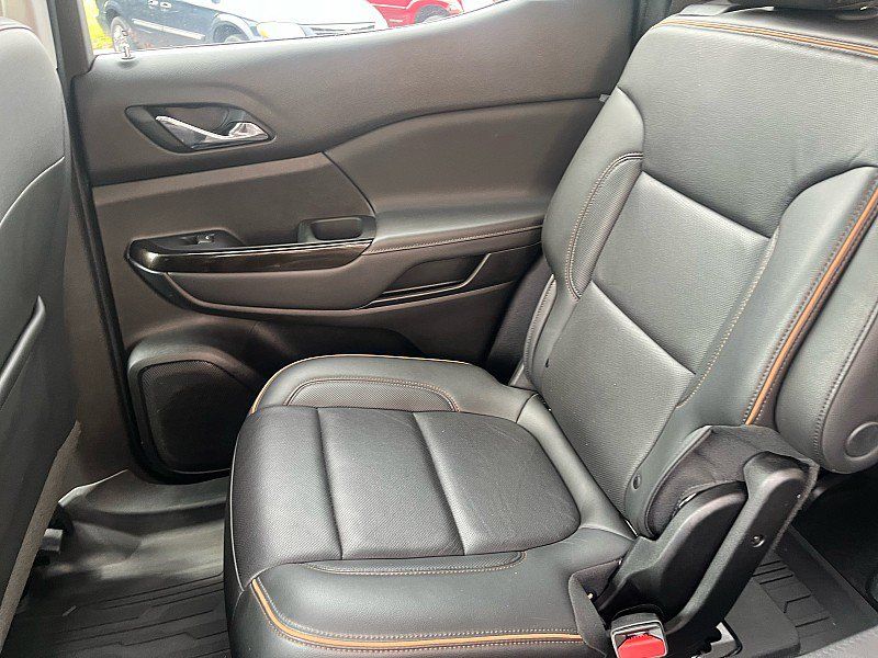 Used 2023 GMC Acadia AT4 AWD/4WD image 18
